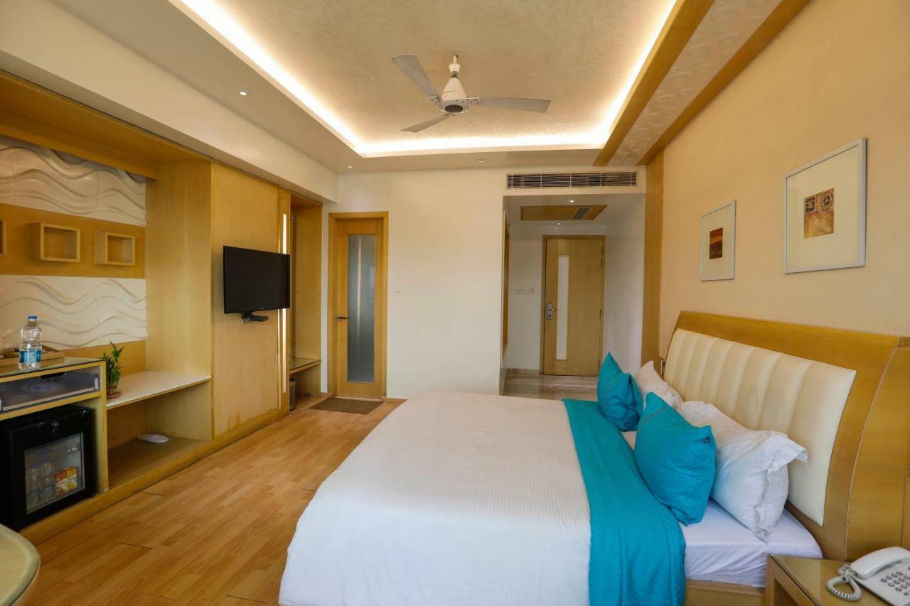 Shivoy Hotel Горакпур Екстериор снимка
